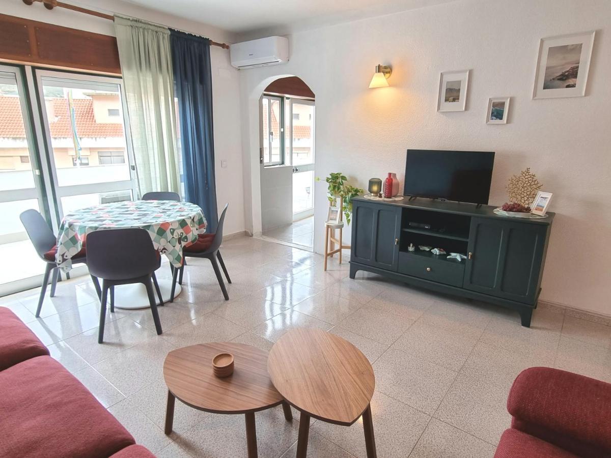 Casa Mar E Sol, New Apartment Near The Beach With Balcony Sesimbra Exterior photo